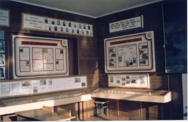 Музейная витрина посвящённая освобождению Морозовска